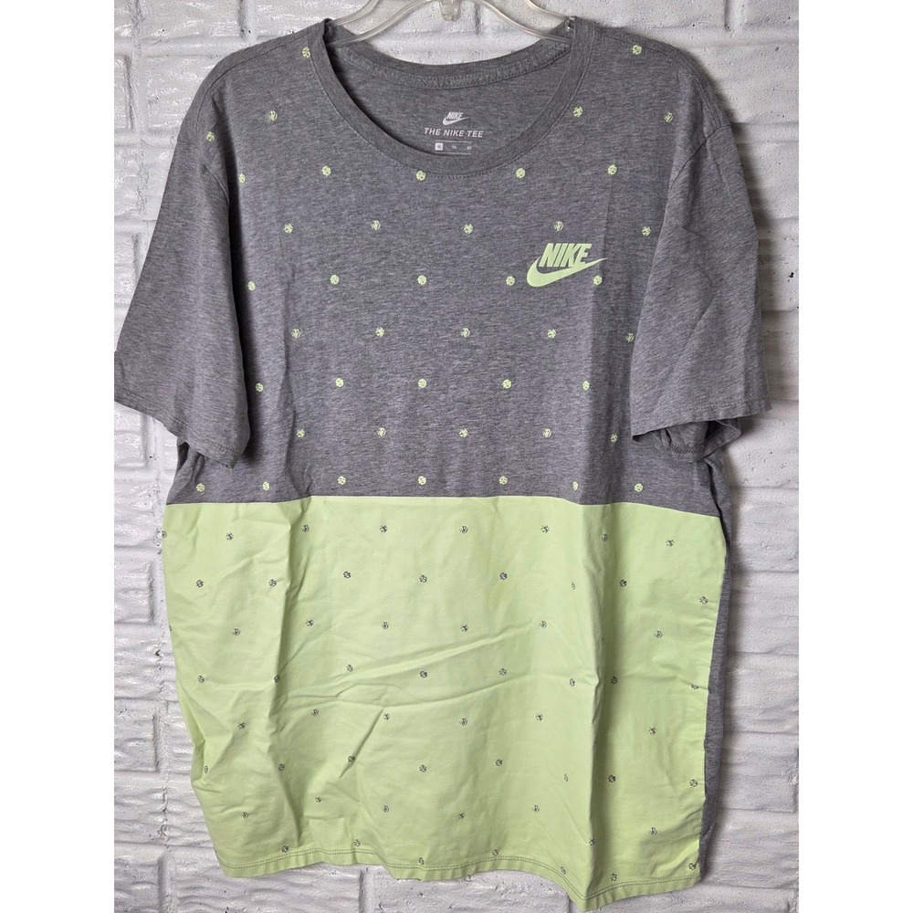 Men's size XL Nike shirt Athletic Cut The Nike Tee Green Gray short sleeve Dots